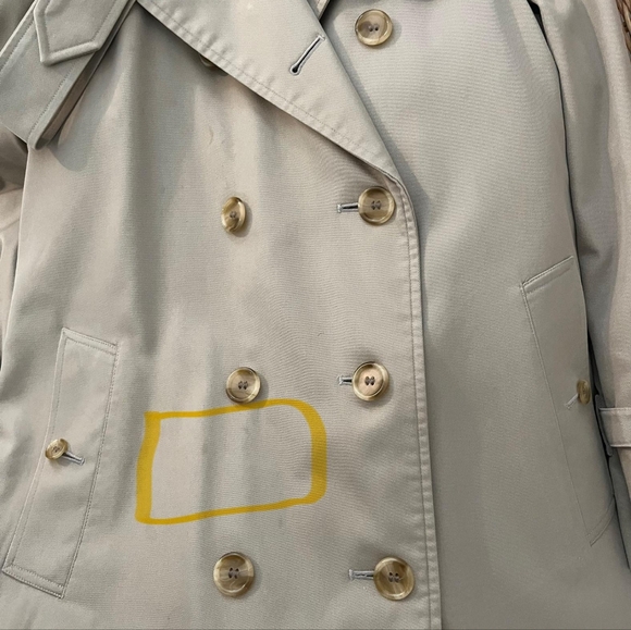 Burberry Trench Coat with Removable Wool Lining - Picture 13 of 16